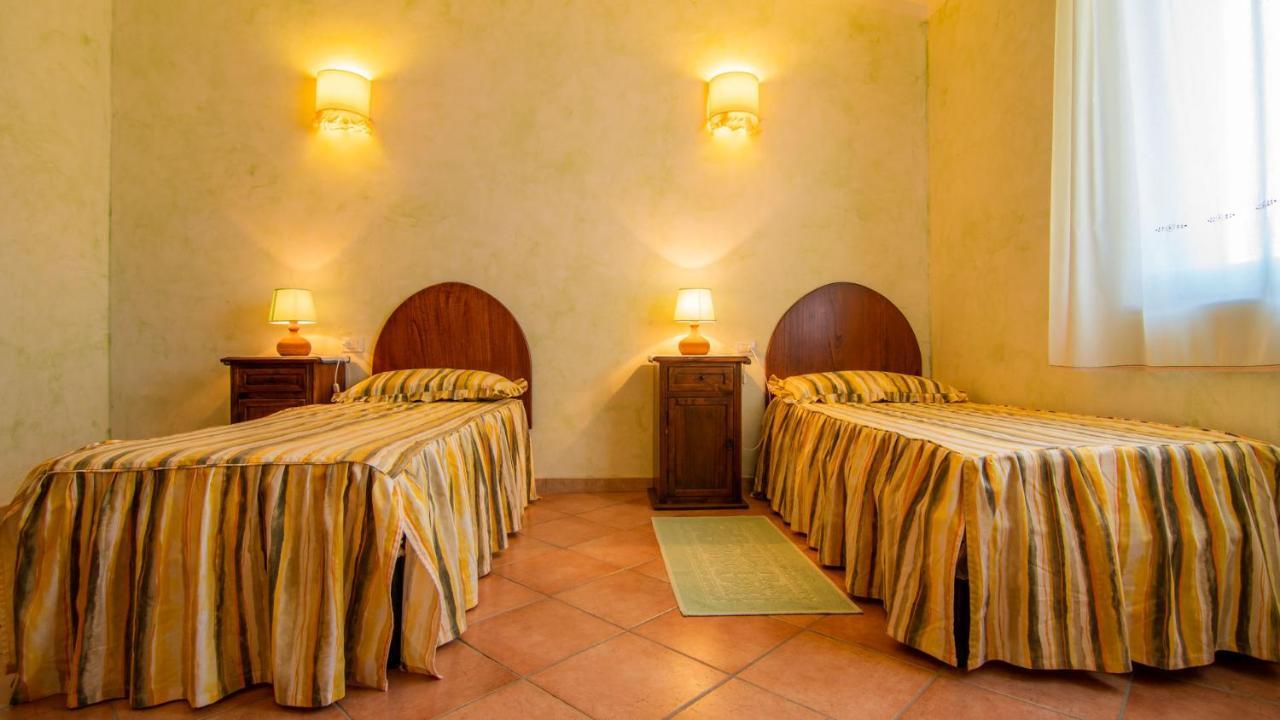 Agriturismo Carrucana Martis Eksteriør bilde