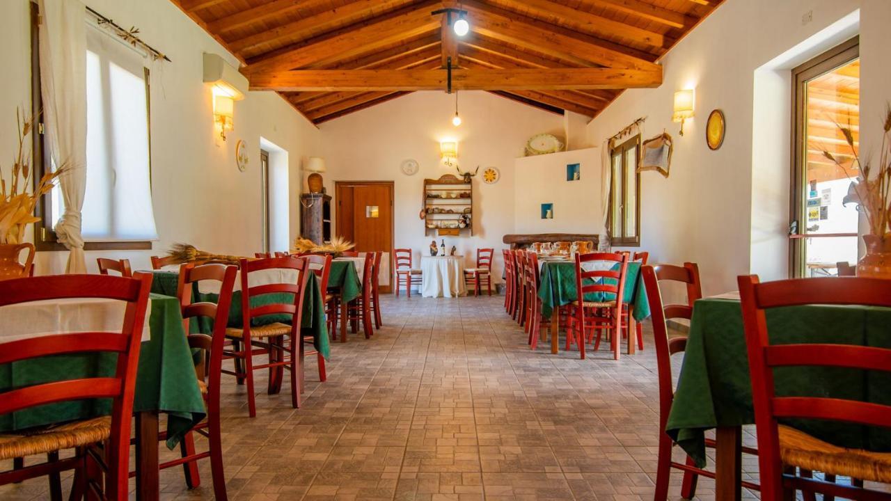 Agriturismo Carrucana Martis Eksteriør bilde